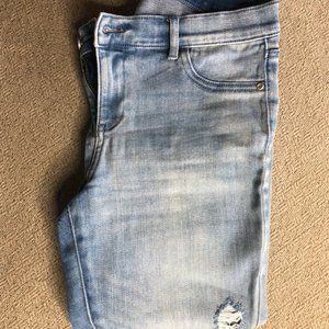 New York and Company Light Was Crop Denim Jegging